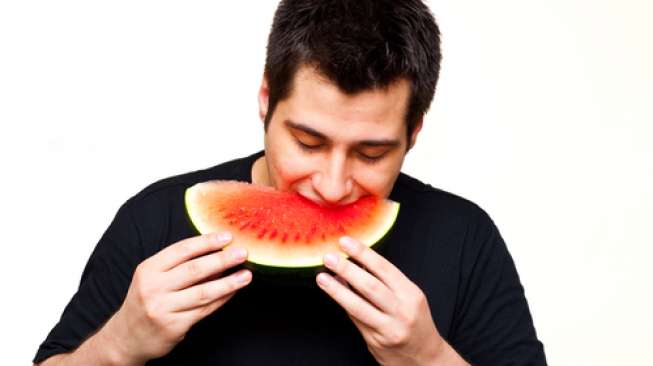 Penderita Diabetes Makan Semangka, Bolehkah?